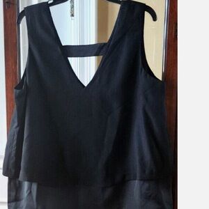 Banana Republic Black V-Neck Sleeveless Blouse